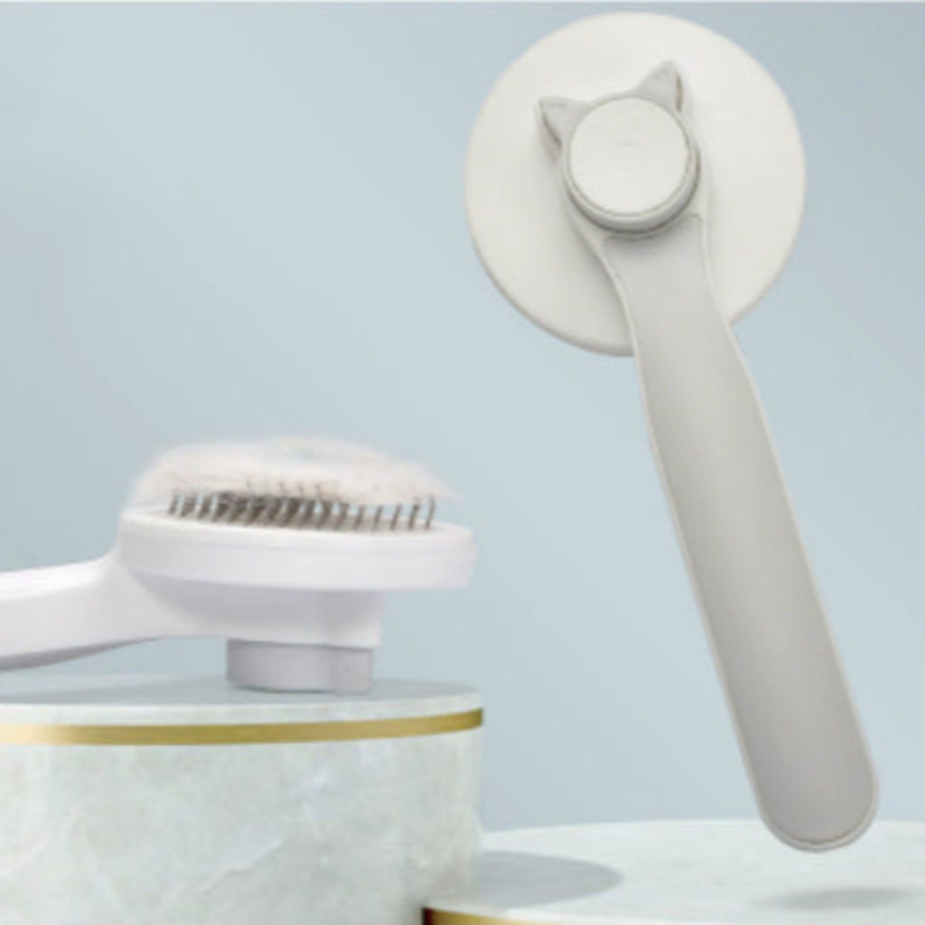 Whisker Brush in grey